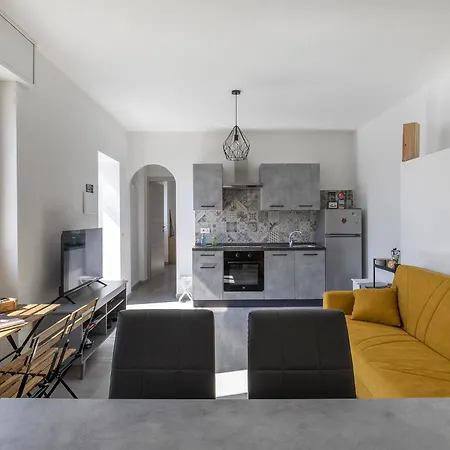 Paradise Apartment *